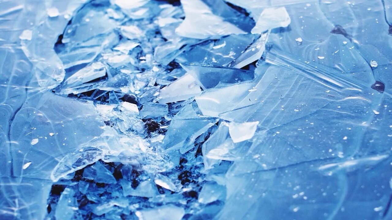 Заморозка экрана. Разбитые льдинки. Break the Ice фон для презентации. Broken Ice Effect. Broken Ice White.