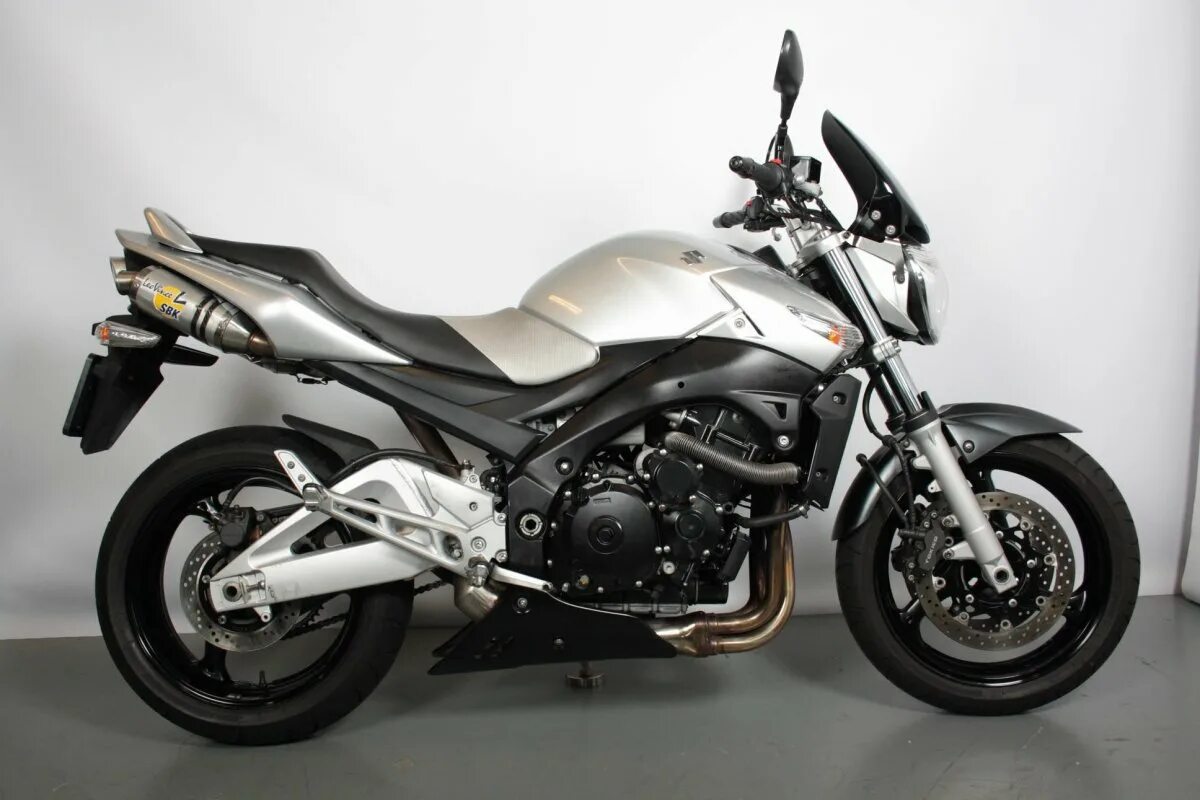 Suzuki gsr 400. Suzuki gsr 600 2006. Двигатель suzuki gsr 600. Suzuki gsr 600 black. Suzuki gsr 600.