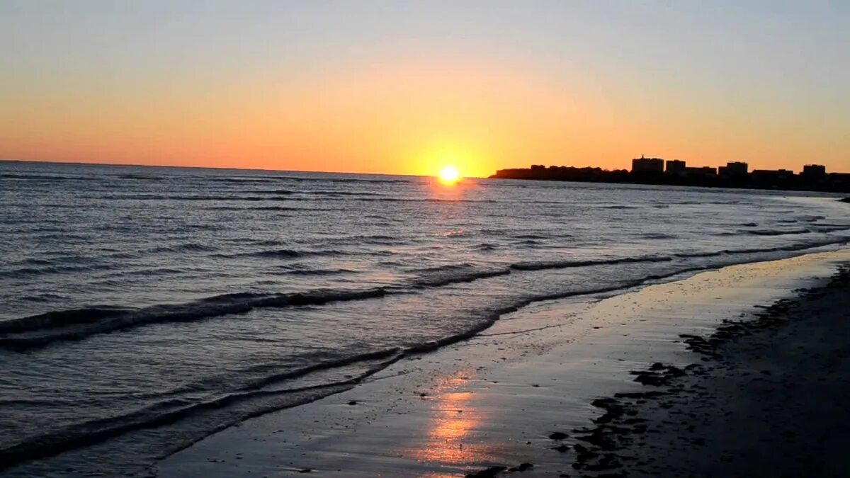Серый каспий. Каспийское море пейзажи. Каспийское море лагань. Отзывы о каспийском. Зинедин каспийское море.