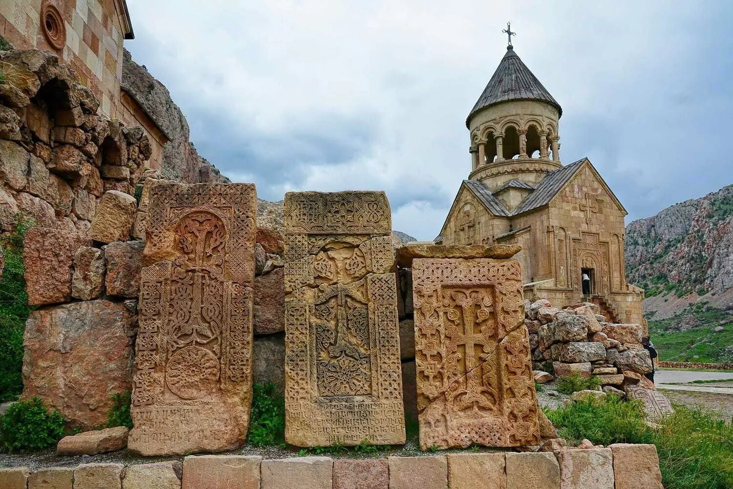 Исторический ереван. Хор Вирап Арени Нораванк. Монастырь Нораванк. Нораванк хачкары. Монастырь Гегард Армения.