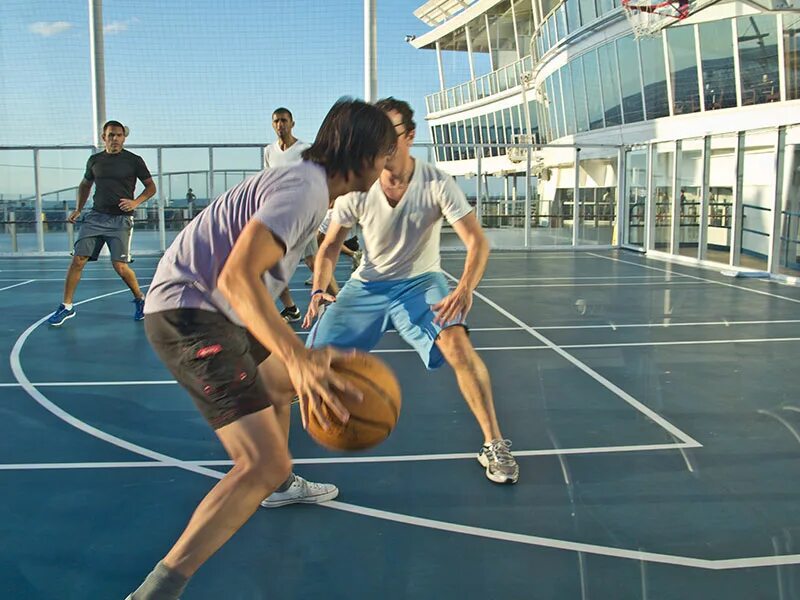 Индор Спортс. Indoor and Outdoor Sports. Баскетбол на круизном лайнере. Which of these sports are indoor