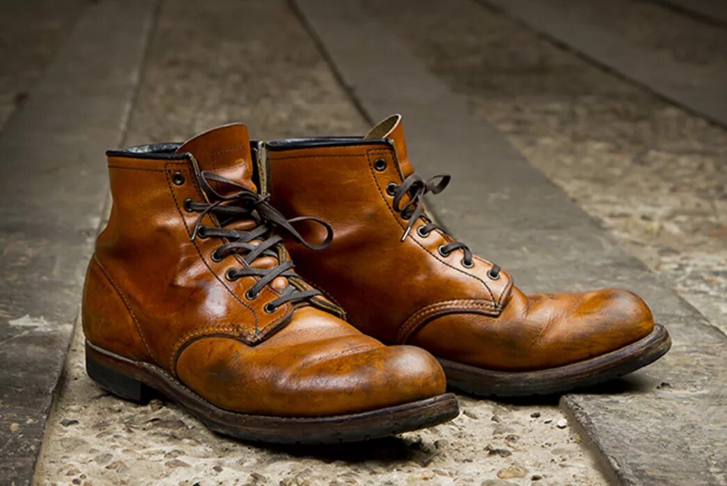 Старые зимние ботинки. Ботинки red wing 9013 beckman vintage. red wing beckman 9013. red wing обувь 9016 beckman round boots cigar. red wings ботинки.