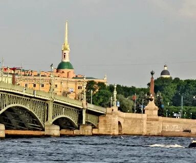 Троицком мосту