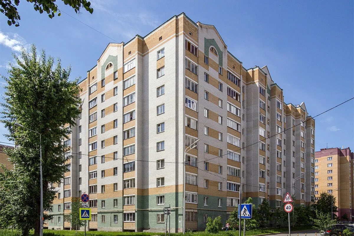 Года постройки домов казань. Чапаева 26 казань. Побежимова 55. Бигичева 5 казань. Мавлютова 17е казань.