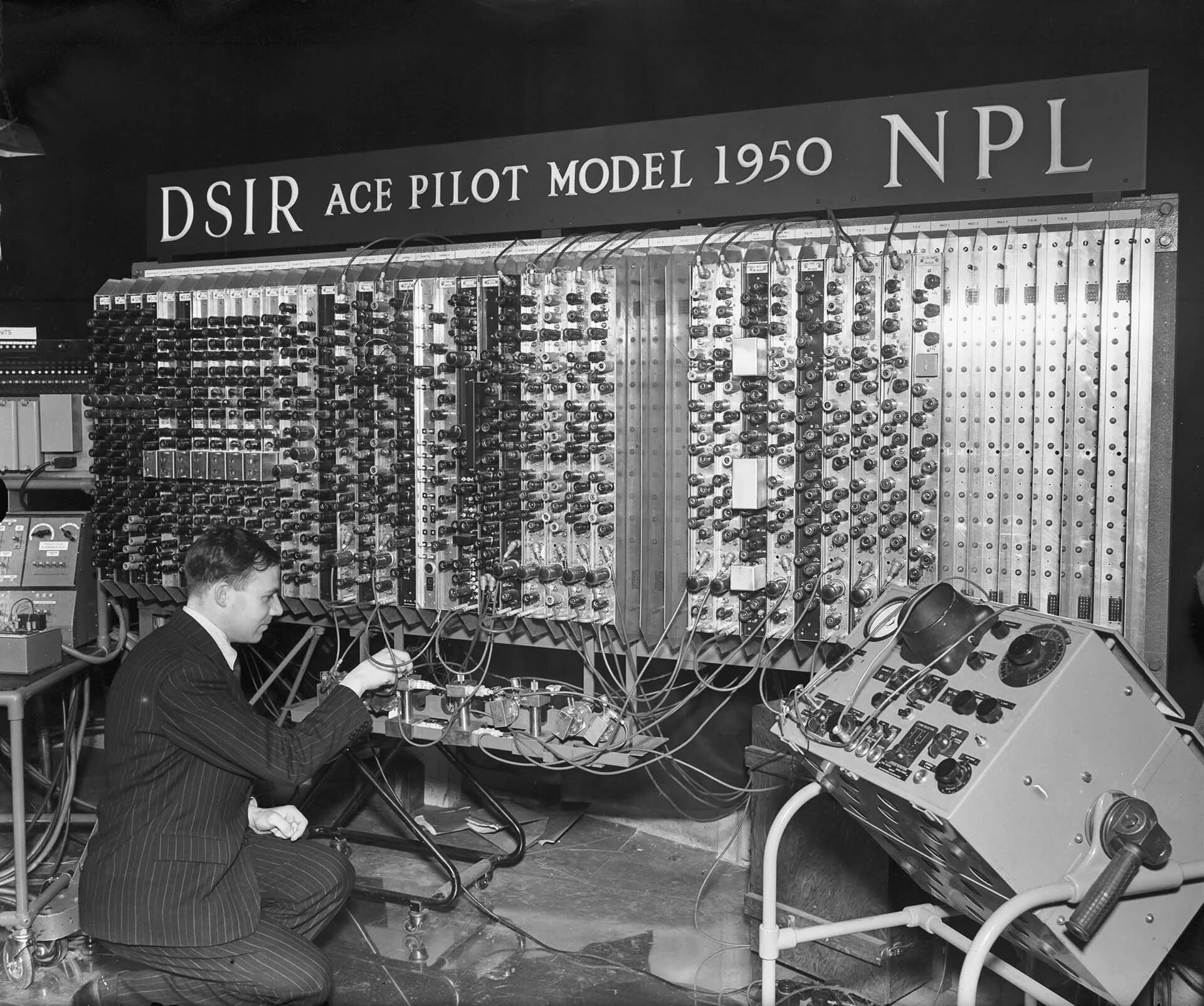 Automatic computer