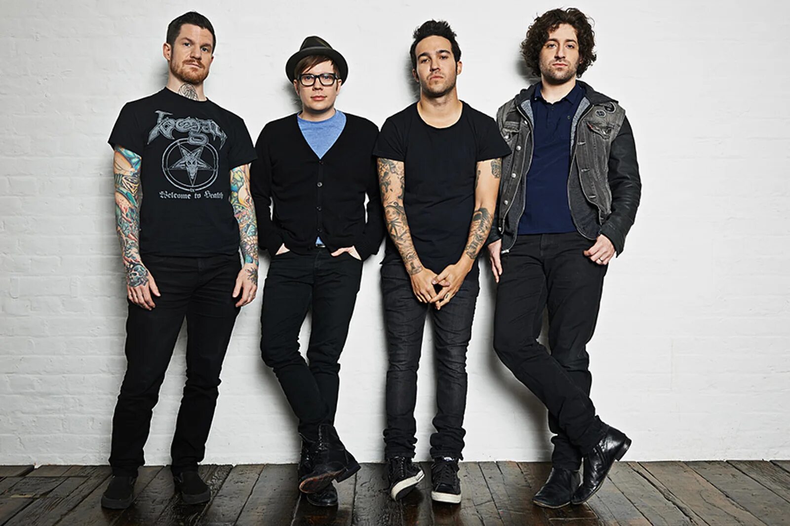 Группа Fall out boy. Группа Fall out boy 2020. Группа Fall out boy 2022. Fall out boy 2005. Fall out группа