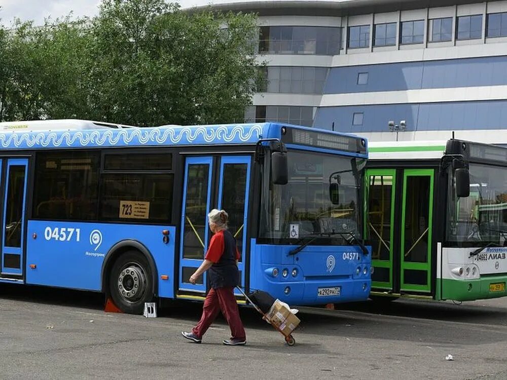 Проезд в подмосковье общественным. Автобусы подмосковья. общественный транспорт подмосковья. автобус наше подмосковье. новые автобусы для подмосковья.