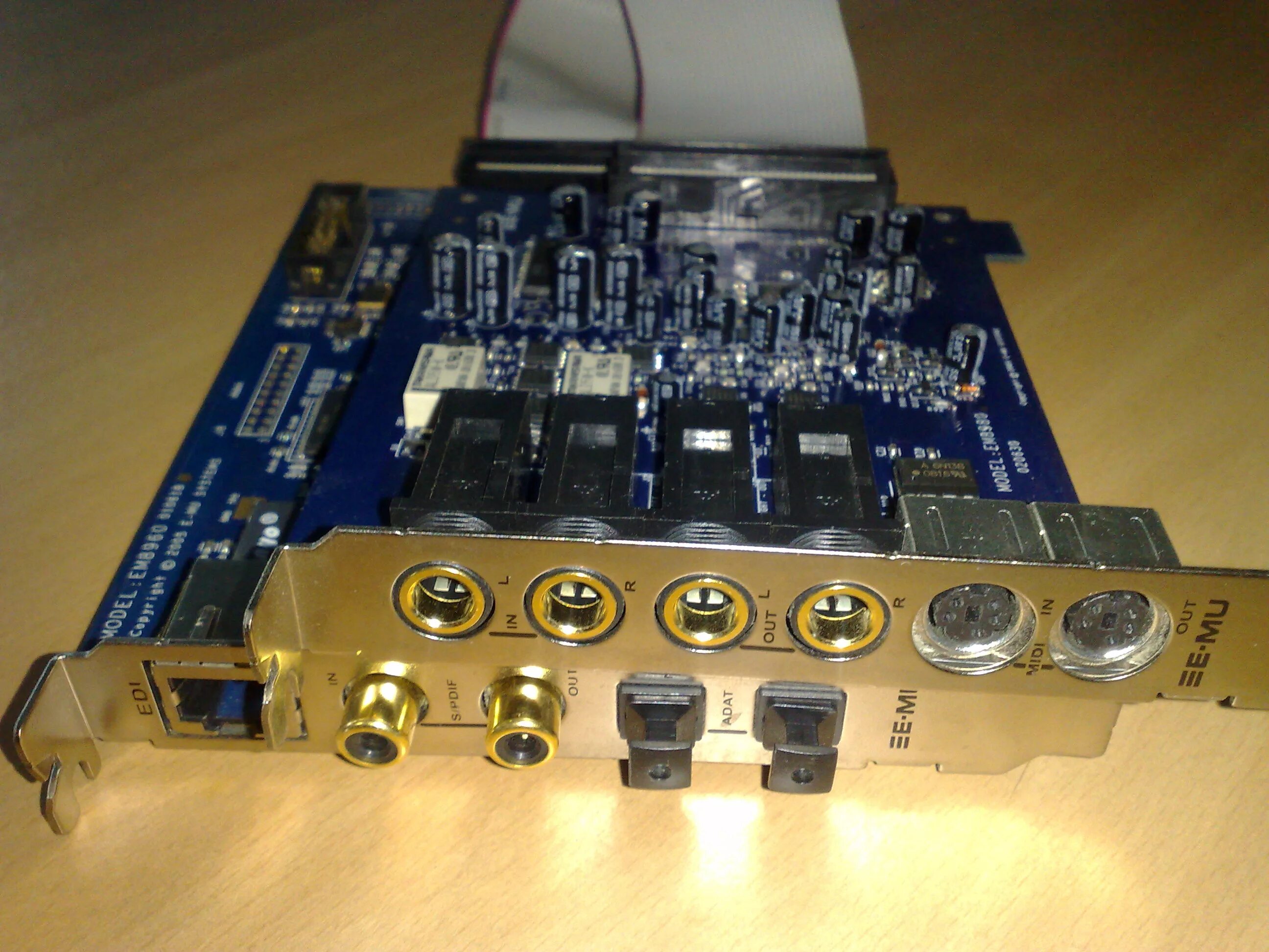 Звуковые карты m. E-mu 1212. Звуковая карта e-mu 1212m PCI. Emu 1212m. Emu 1010 PCI-E.
