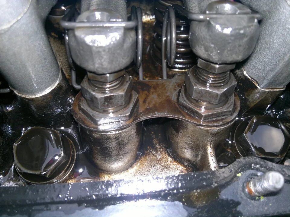 8. Регулировка клапанов шевроле кобальт. 6. Регулировка клапанов ваз 2106. Неправильная регулировка клапанов.