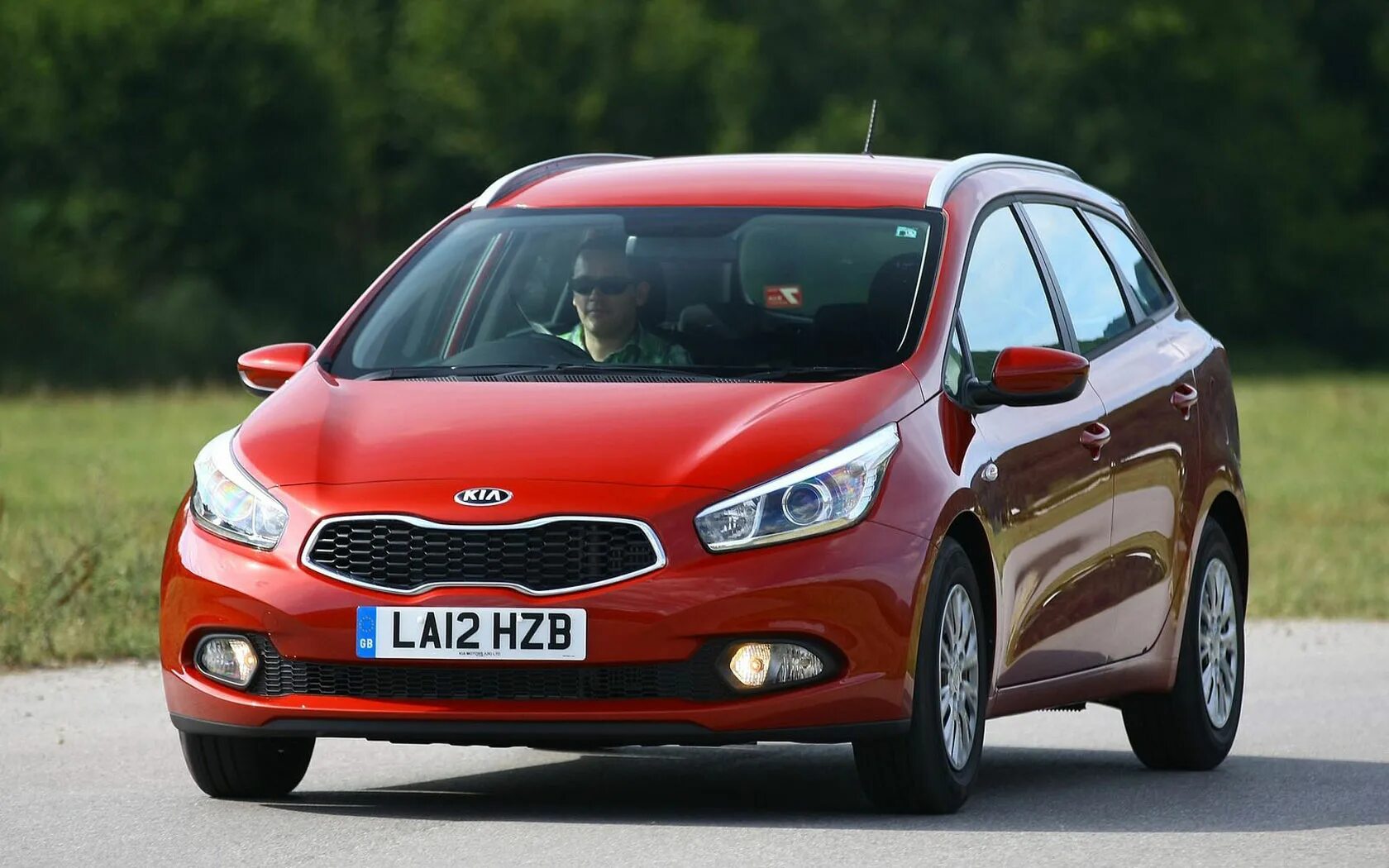 Включи киа сид. Машина Kia Ceed. Киа Ceed 2012. Kia СИД 2012. Kia Ceed Sportswagon 2012.