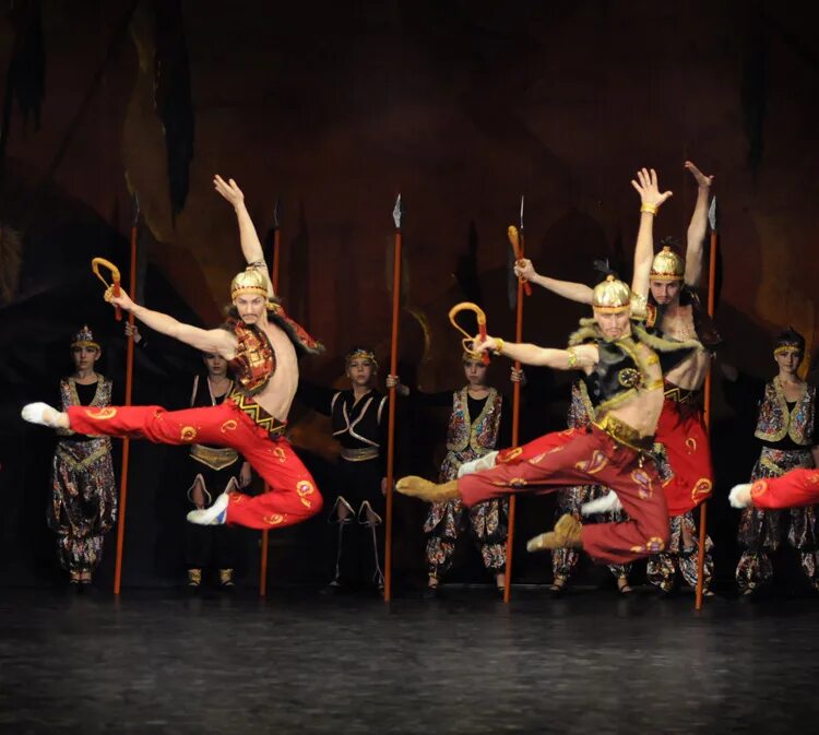 Танец половецких девушек. Половецкие пляски из оперы князь игорь. Александр герасимов половецкие пляски. Худяков баядерка. Бородин князь игорь половецкие пляски.