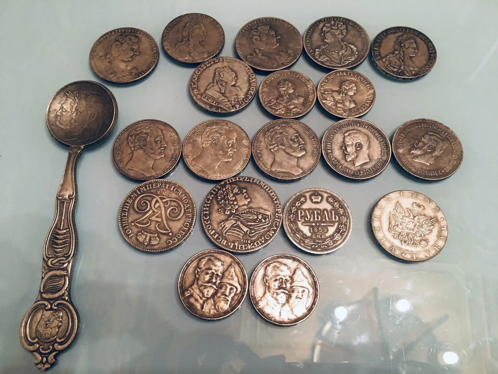 диаметр царских медных монет. монеты 49. подвеска с царской монетой. монеты 49. монеты 49.
