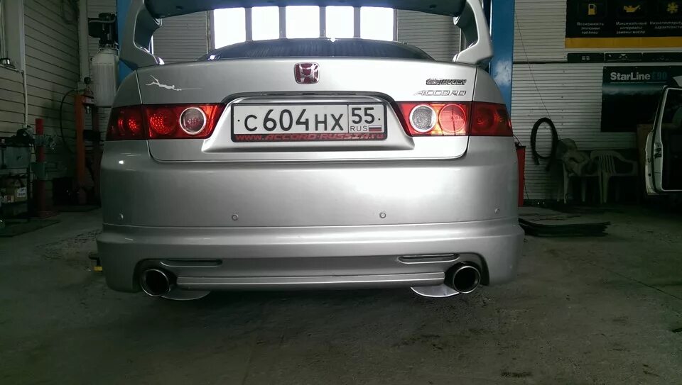 Выхлоп аккорд. Выхлоп аккорд 7 2.4. выхлоп хонда аккорд 7. honda civic 2 выхлоп. выхлоп mugen accord 6.
