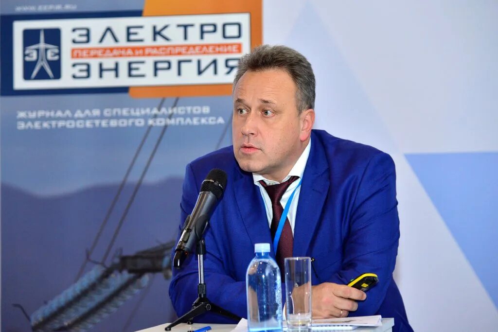 Главный инженер пао россети. Заместитель директора россети. Заместитель директора россети. Россети московский регион гвоздев. Михайленко россети.