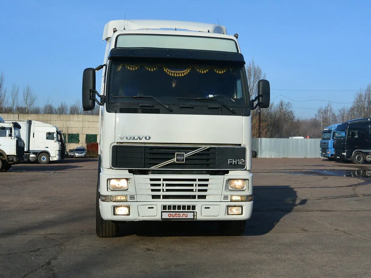 Volvo fh 2000 года. Вольво FH 2000. Вольво FH 2000г. Volvo 2000 года тягач.