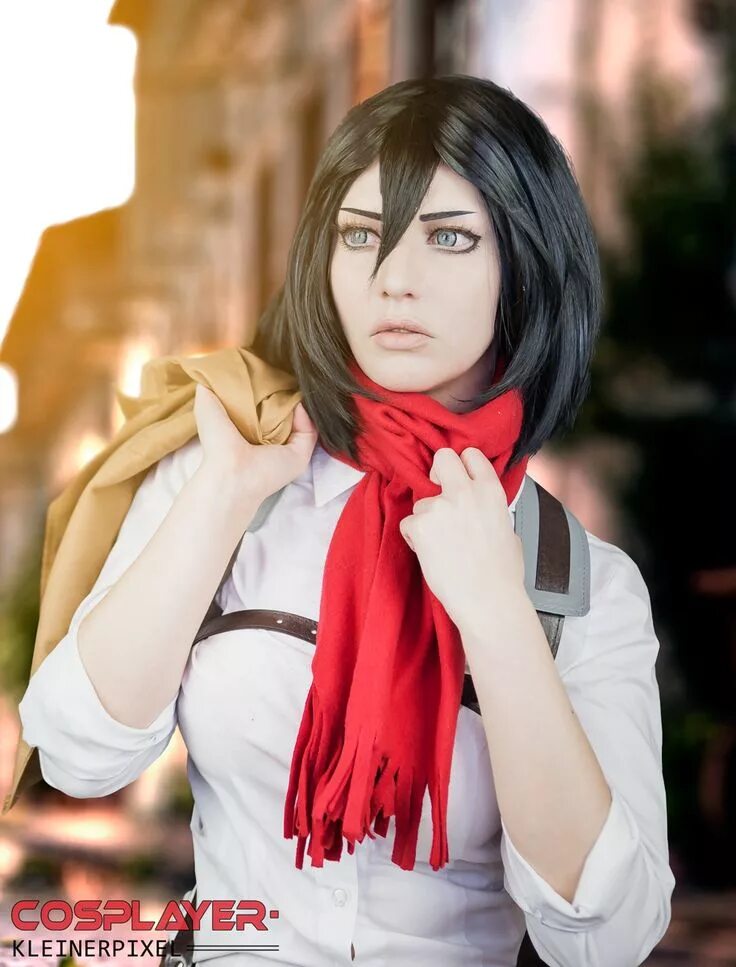 Mikasa cosplay. Микаса Аккерман Cosplay. Микаса Аккерман косплей. Косплей Микасы Аккерман.