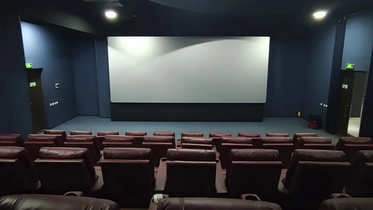 Кинотеатр ташкент афиша. Salom Cinema Ташкент. Salom Cinema. Hollywood Hall.