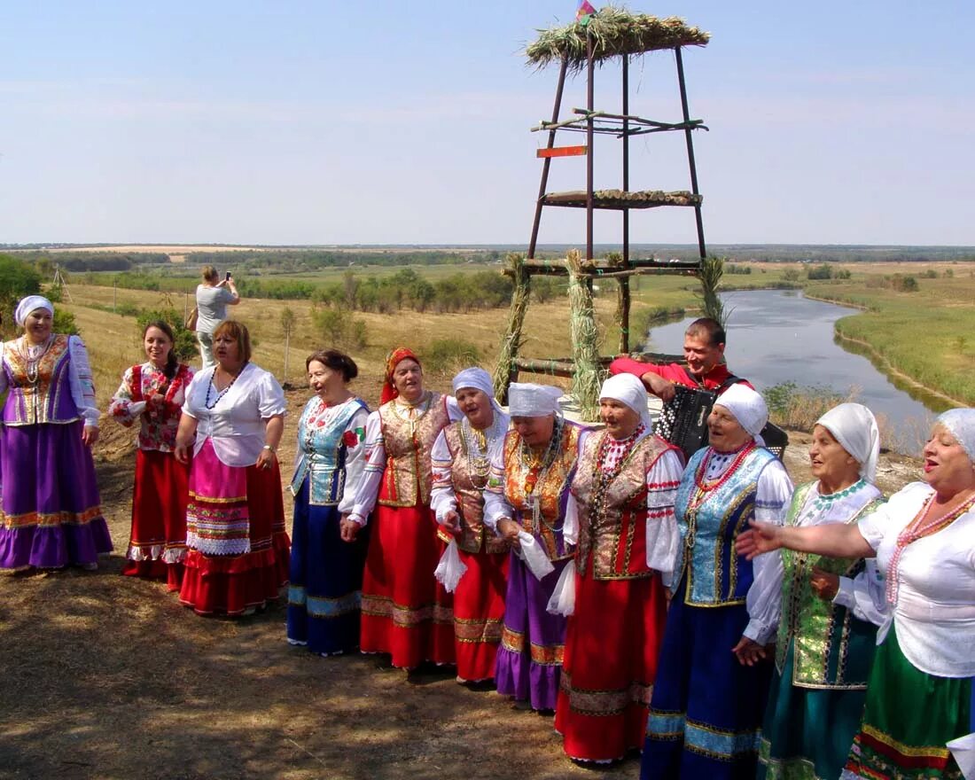 Погода в новопокровской краснодарского на 3 дня. Эстонский Новопокровский. Степи лир.