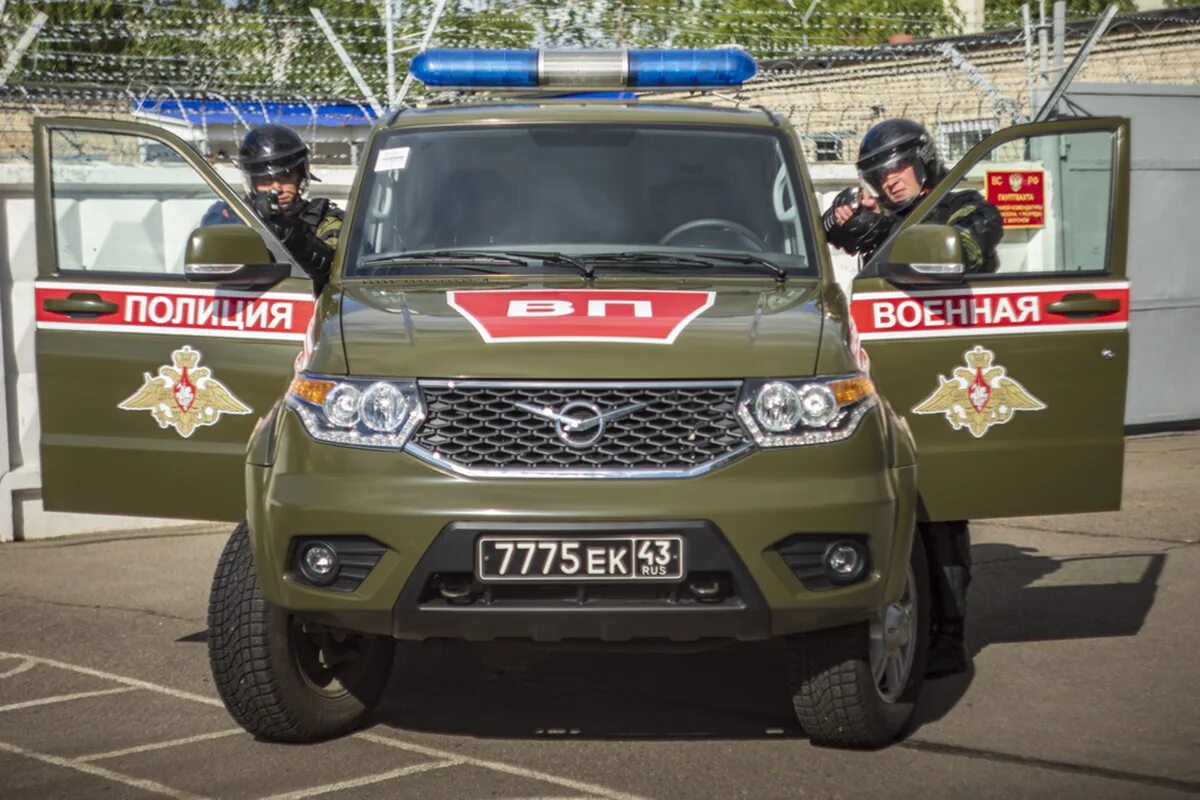 Полицейские патрули машины. Патруль военной полиции. Военная полиция автомобили. Военная машина военной полиции. Автомобиль патруль Военная полиция.