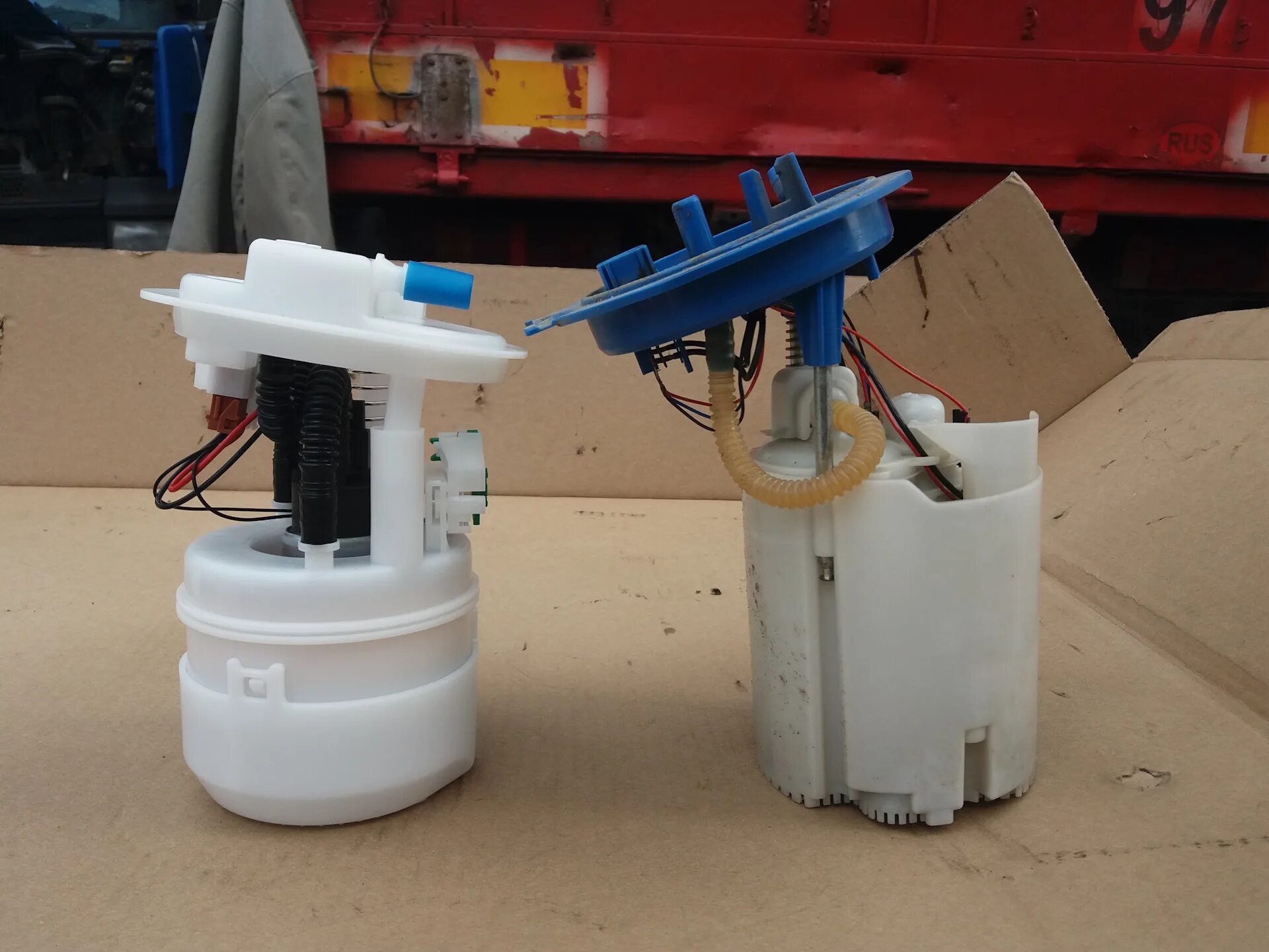 4. Топливный насос пассат б6. Пассат 6 бензонасос. 8 tsi. Топливный фильтр пассат б6 1.