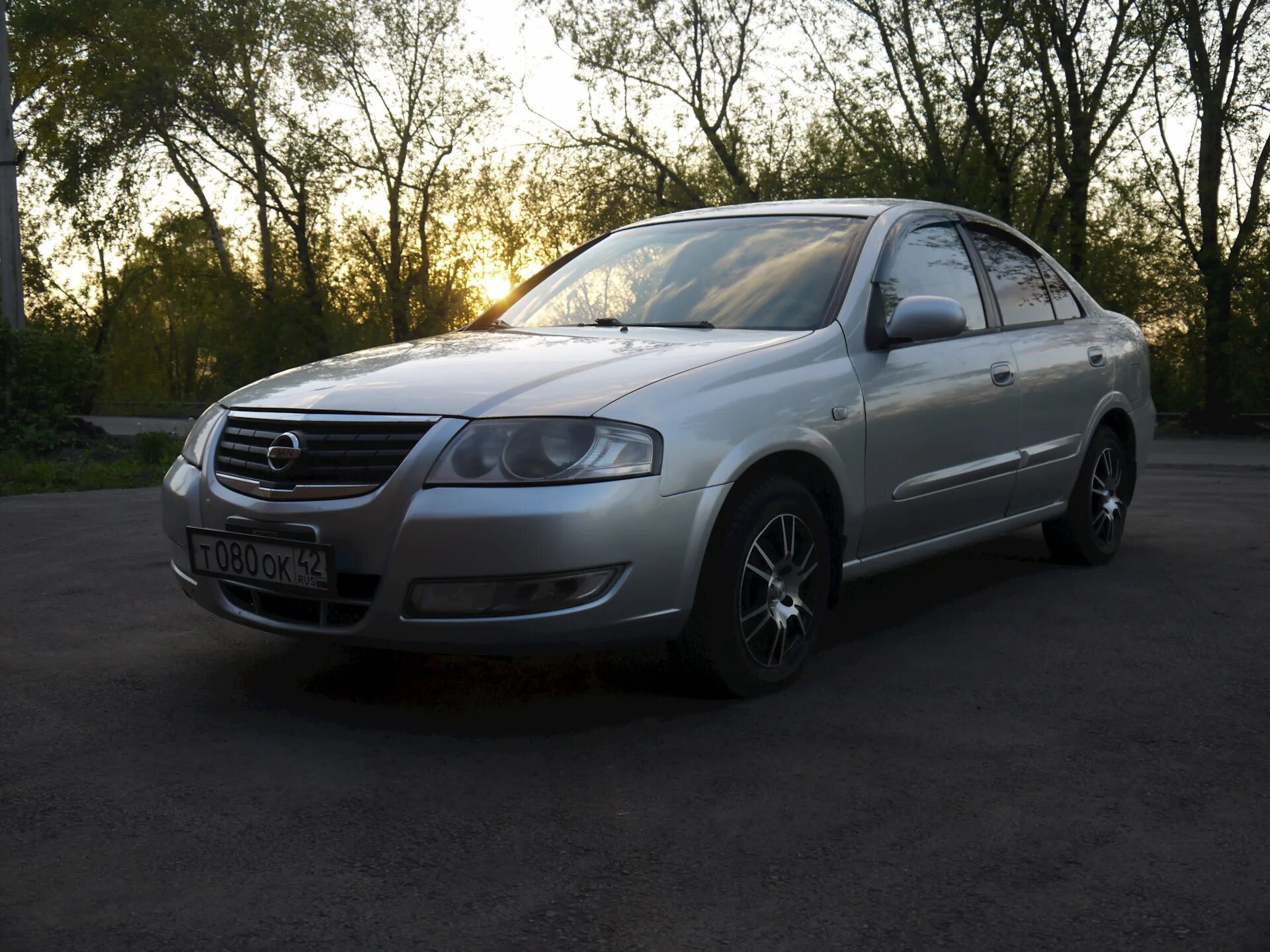 Купить альмеру классик москва. Almera Classic b10. Альмера Классик b10. Nissan Almera b10. Ниссан Альмера Классик b10.