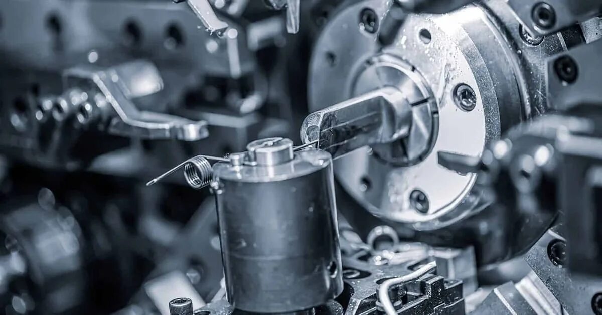 The process of machining. Wire forming tools. random slip at machining.
