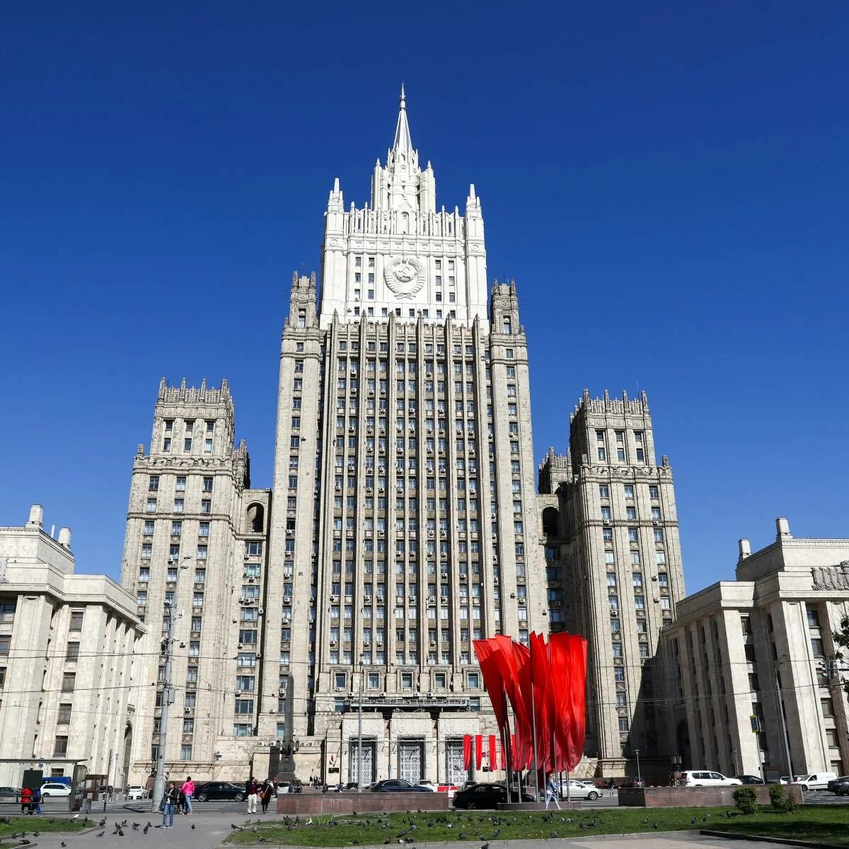 Создание мид. Мид рф здание. здание мид в москве. здание мид рф на смоленской-сенной площади. здание мид на смоленской площади.