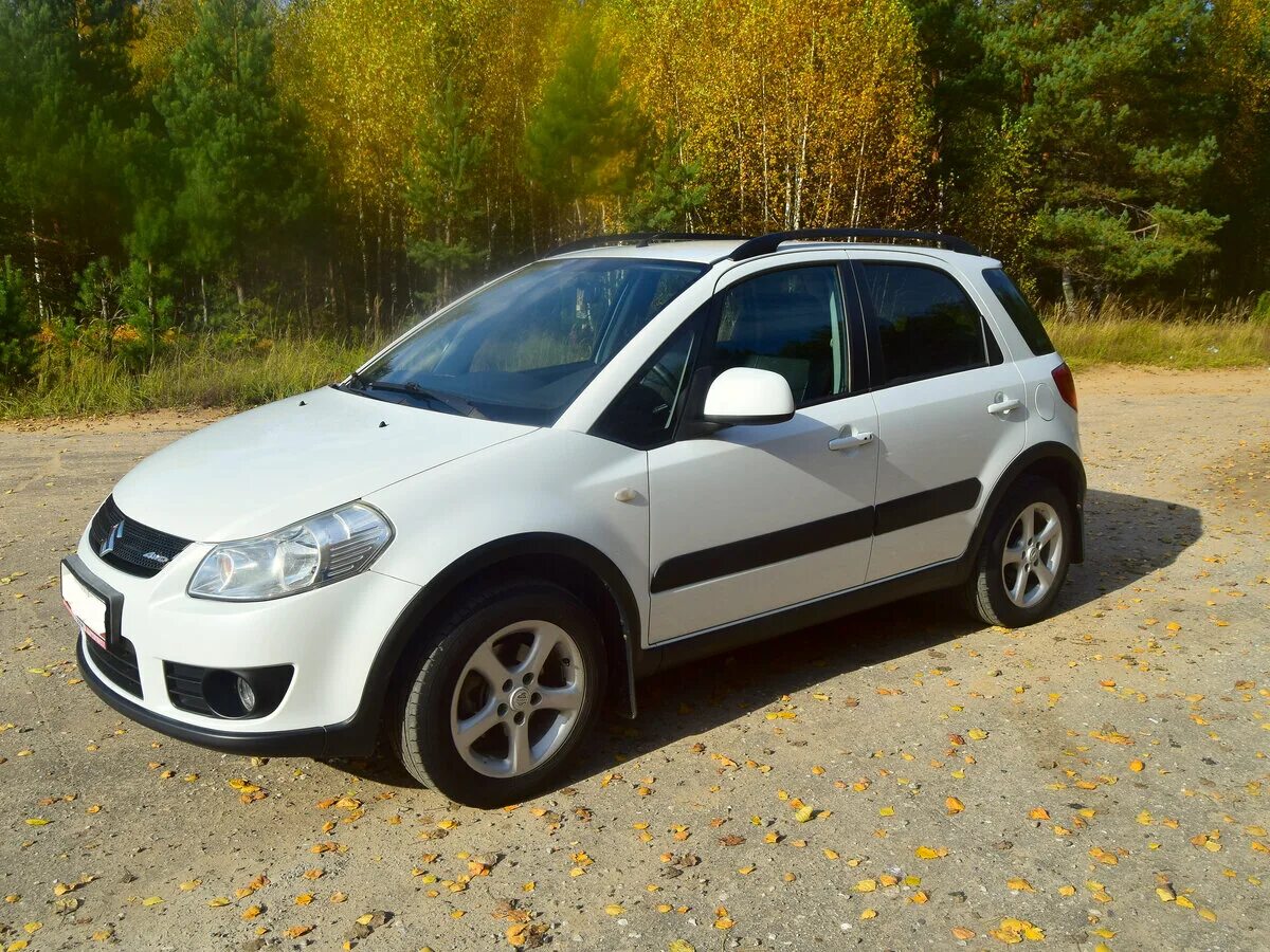 Сх4 2008 купить. Suzuki sx4 Hatchback. Suzuki sx4 хэтчбек. Сузуки sx4 белая. Suzuki sx4 хэтчбек белый.