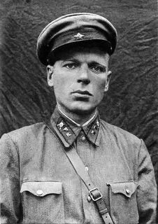 Политрук