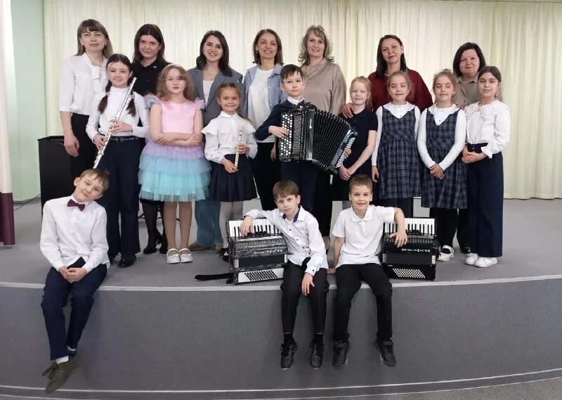 дши муравленко. детская художественная школа муравленко. детская школа искусств муравленко. дши муравленко.