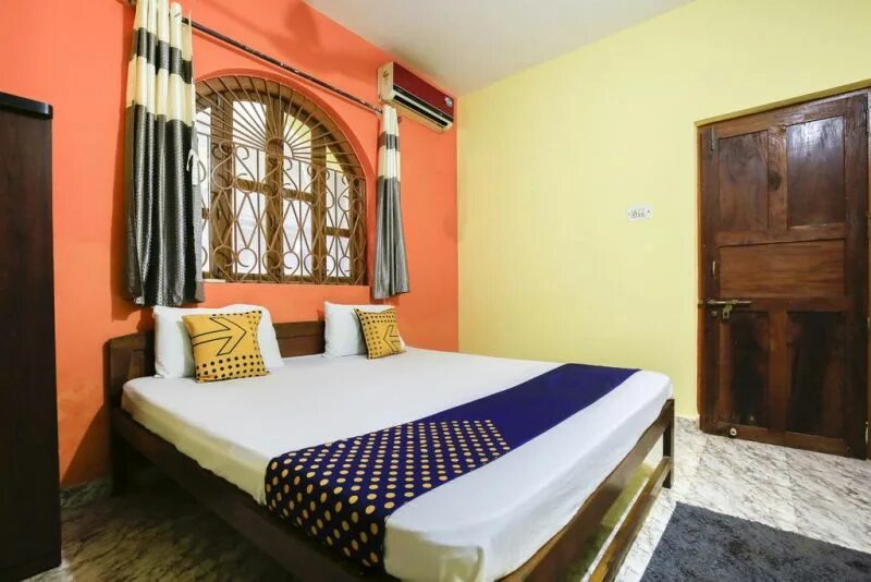 Morjim laxmi guest house ex laxmi. Laxmi guest house. chillout goa guest house. logo aisha guest house.
