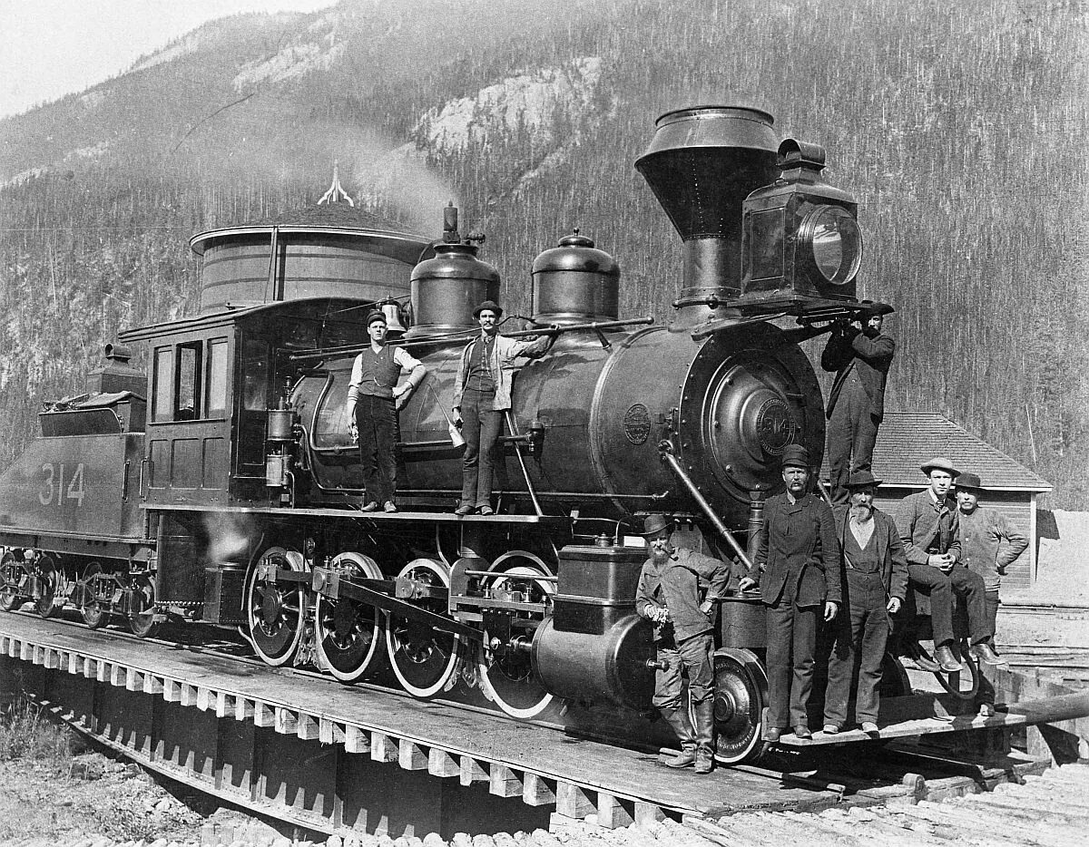 Железные дороги 1880. Vintage Canadian Pacific Railway locomotives 1880s. Canadian Pacific Railway in 1897. Киллингуорт паровоз. Паровоз Baldwin 2-8-0 Consolidation.