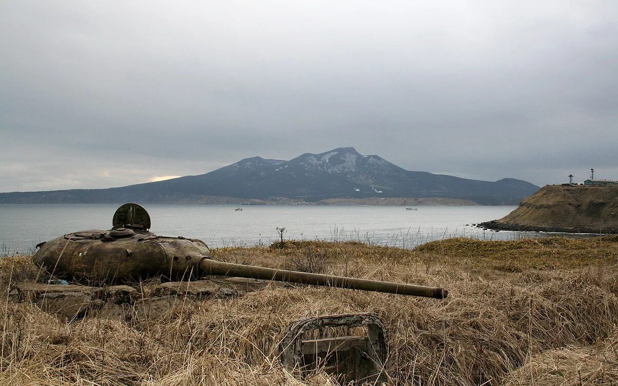 Кулеба курил. Посёлок Лагунное остров Кунашир. Остров Кунашир Курильские острова. Остров Кунашир Южно Курильск. Остров Кунашир в ч 2255.