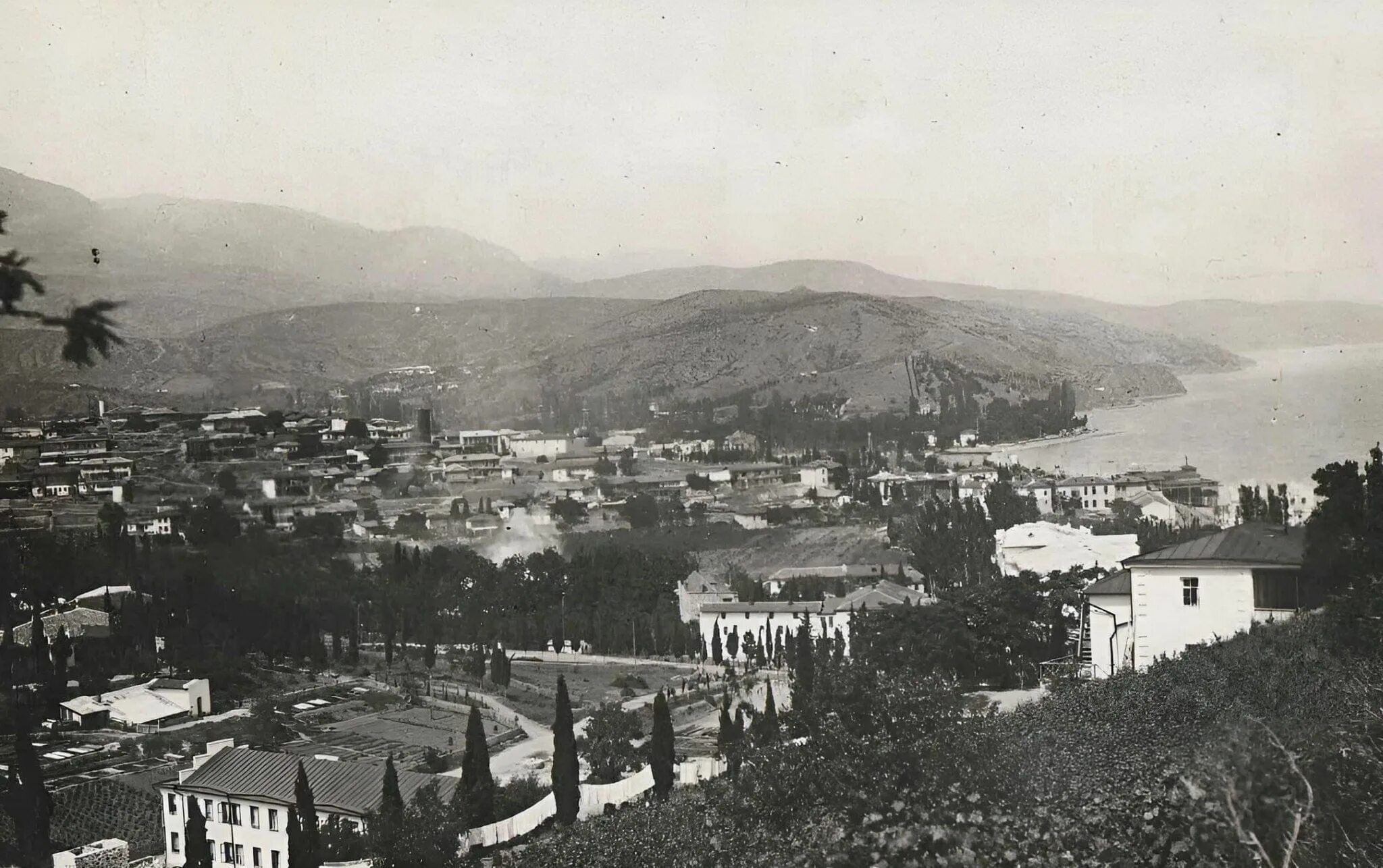 Крымские татары 19 век. Старые фотографии старого крыма. Деревня крымских татар. Деревни в крыму. Церковь покрова пресвятой богородицы судак.