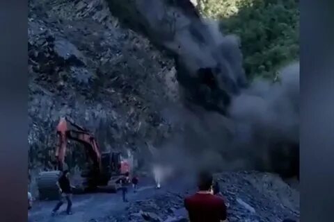 Камнепад в горах сообщение