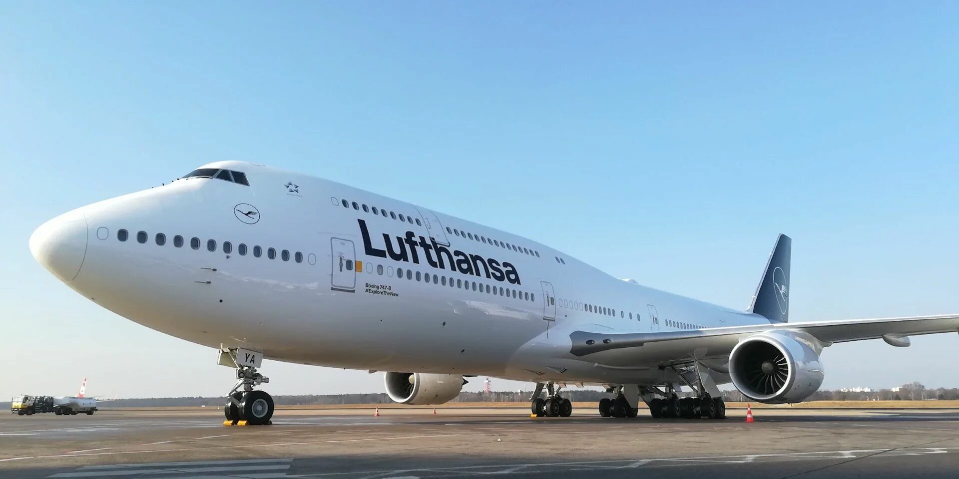 Jumbo jet. Боинг б 747. Boeing 747 джамбо. Авиалайнер Boeing 747-8. Самолет Боинг 747 джамбо.