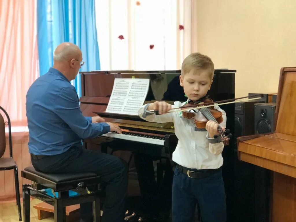 музыкальная школа. занятие в музыкальной школе. занятие в музыкальной школе. музыка школа 7. музыка школа 7.