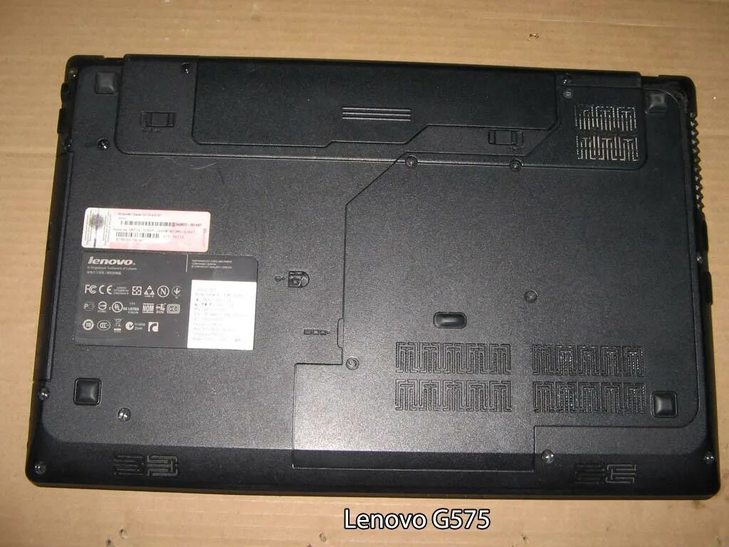 Lenovo g575. Ноутбук леново g575. Lenovo 575. Lenovo g470/g475/g570/g575 задняя часть.