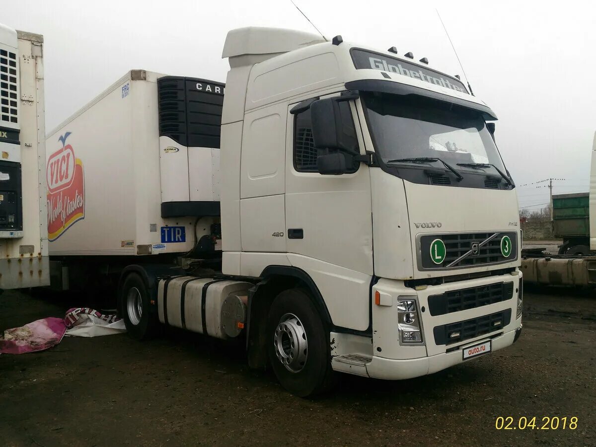 Вольво фш 12 бу в россии. Volvo FH 2003. Volvo fh12 2003. Вольво ФШ 12 белая. Тягач Вольво 2003 года.