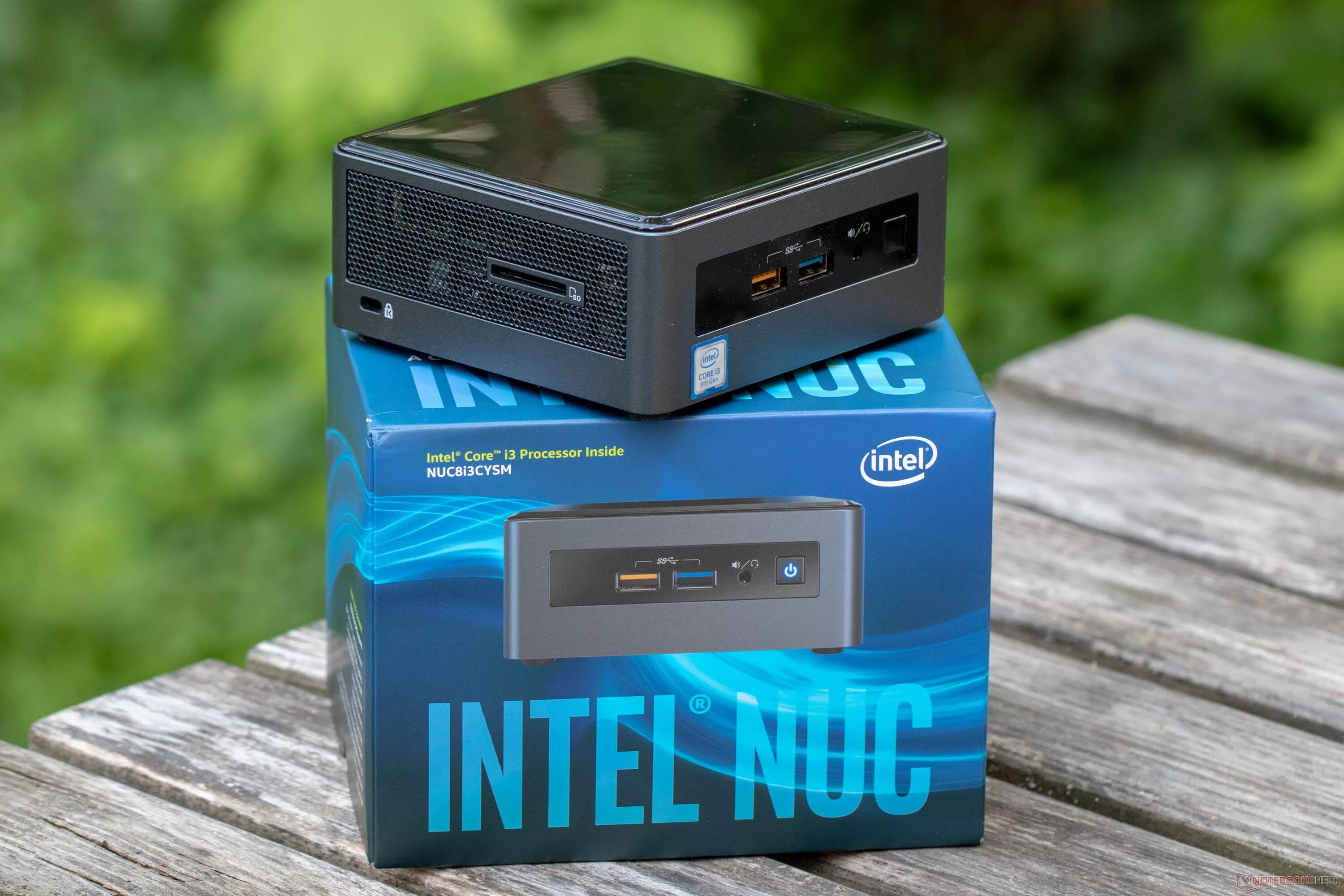 Персональный компьютер intel. Компьютер Intel NUC. Интел Нук мини ПК. Intel NUC i3 Pro. Mini PC Intel i7.