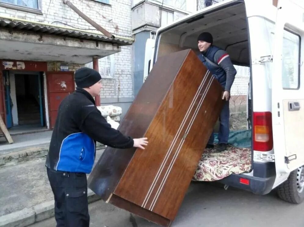 Вывоз старой бытовой техники. Вывезем холодильник. Вывоз техники калининград. Вывоз техники калининград. Вывезем бытовую технику.