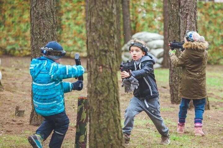 Лазертаг в парке. Лазертаг Ульяновск парк Победы. Хилл парк Липецк лазертаг. Лазертаг в Екатеринбурге парк Победы. Лазертаг Белгород пикник парк.