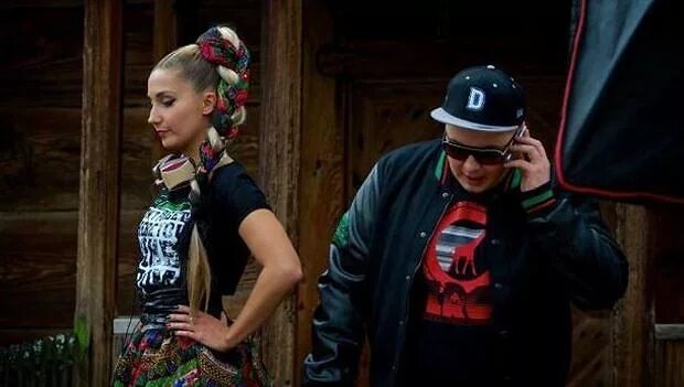 Клео певица. Donatan cleo. донатан и клео my słowianie. donatan cleo фото. donatan халат.