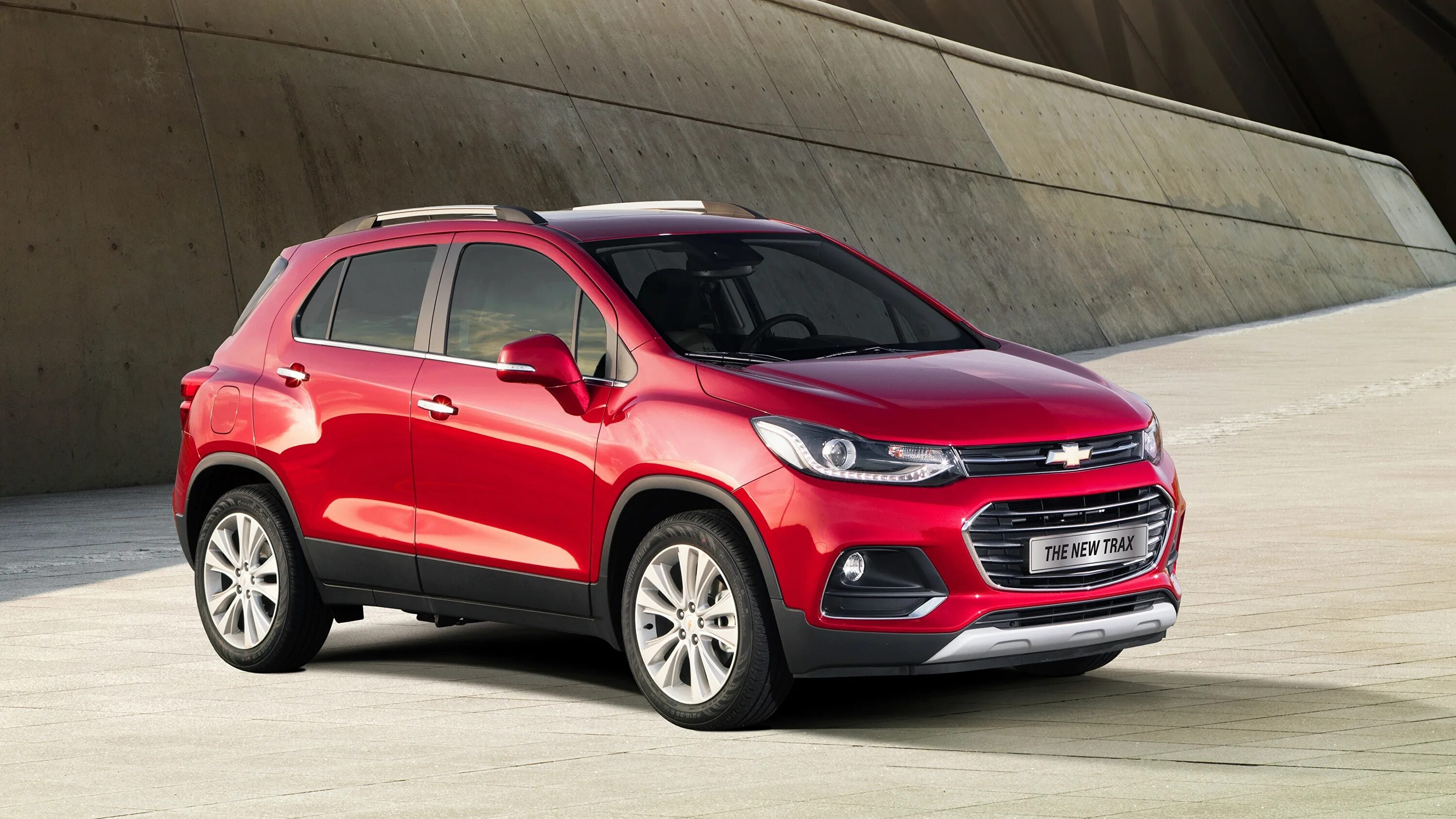 Купить шевроле 2016. Chevrolet Trax 2017. Chevrolet Trax 2020 красный. Chevrolet Trax 2016. Chevrolet Tracker красный.