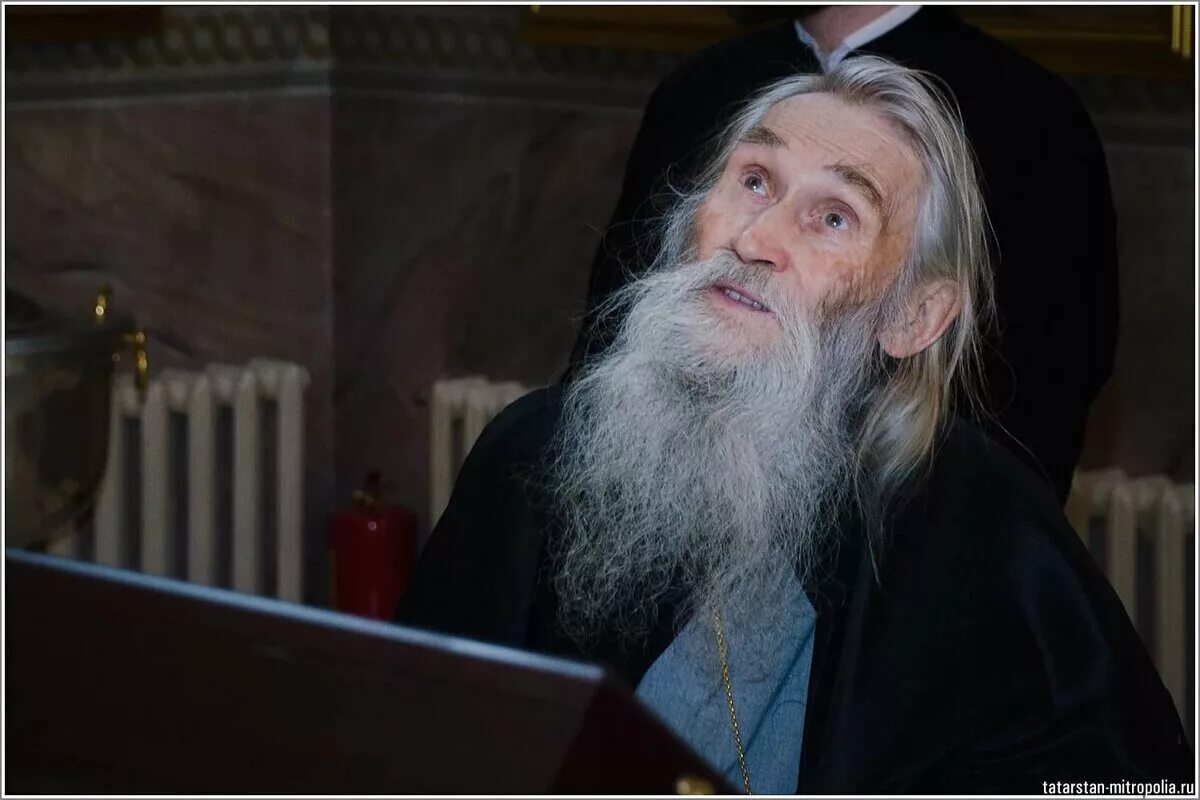 Старцем илием ноздриным