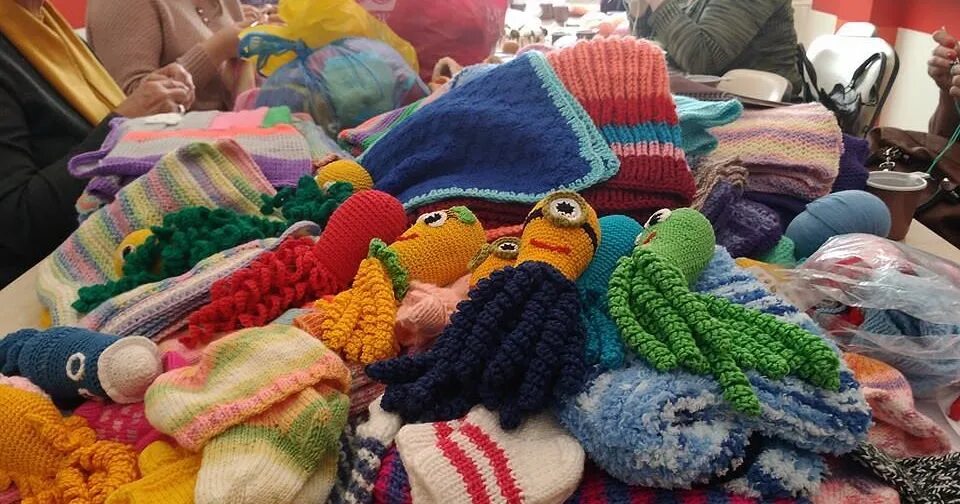 Москва вязаные вещи. Интересные вязаные вещи. Москва вязаные вещи. Яркие вязаные вещи. Вязаные вещи.