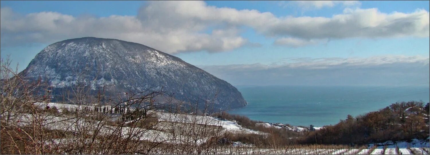 Гурзуф зима. Гурзуф в снегу. Панорама зимнего Крыма. Снежный Артек. Фотоконкурс крым