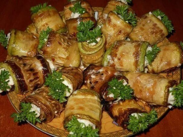 Кабачки рулетики рецепты с фото пошагово Рулетики из кабачков Рецепт Рулетики, Рецепты еды, Питание рецепты