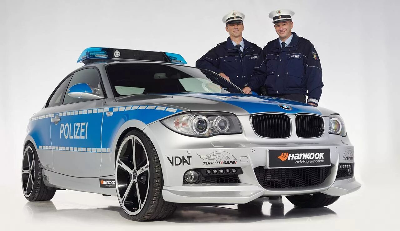 Chevrolet caprice 2010. где полицейские машины. порше 911 полиция дубая. Ford taurus chicago police. Ford taurus lapd.