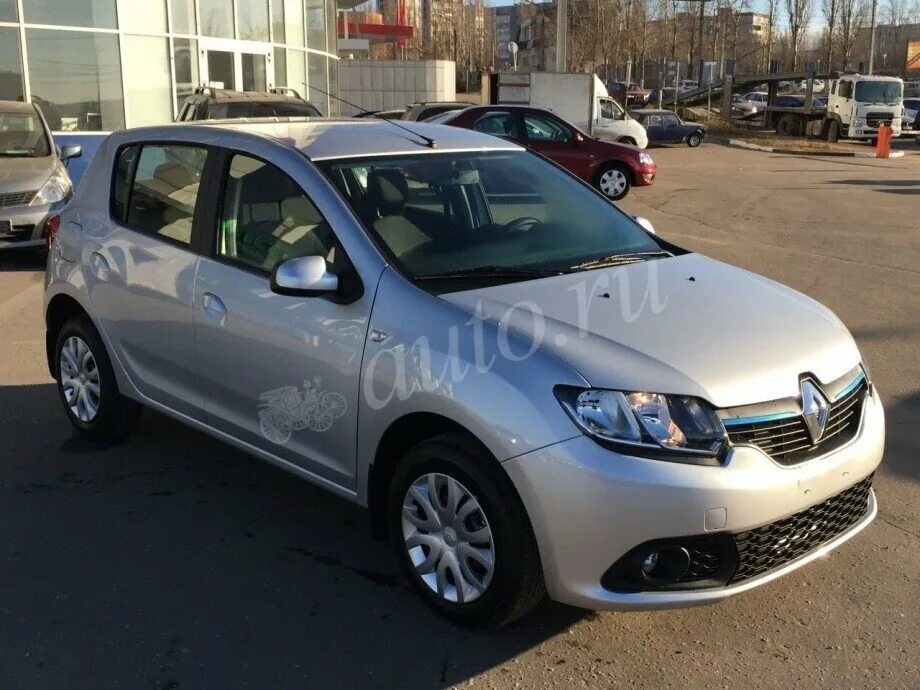 Рено сандеро 2014 серебристый. Рено сандеро 2014 серебристый. Рено логан 2019 серебристый металлик. Рено логан 2 серебристый металлик. Рено серебристая.